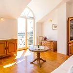 Appartamento 50 Meter Bis Zum Mit Meerblick, Kueche, Wlan, Klima