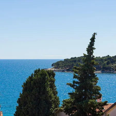 Apartamento 50 Meter Bis Zum Mit Meerblick, Kueche, Wlan, Klima Pula